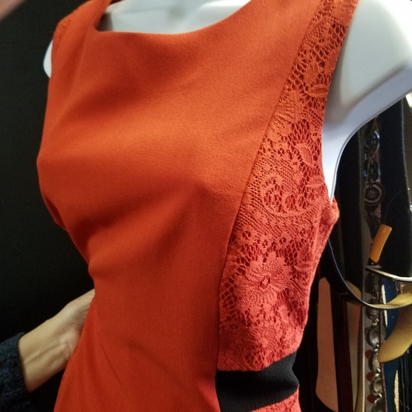 Dress - Picture 4 of 7